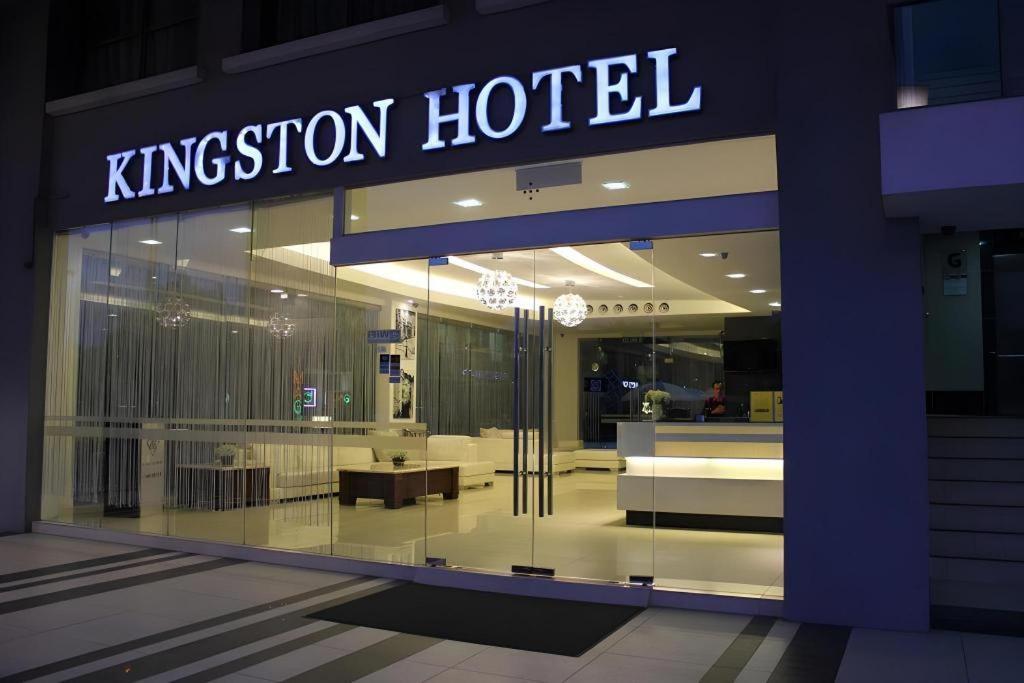 Hotel Kingston 2*